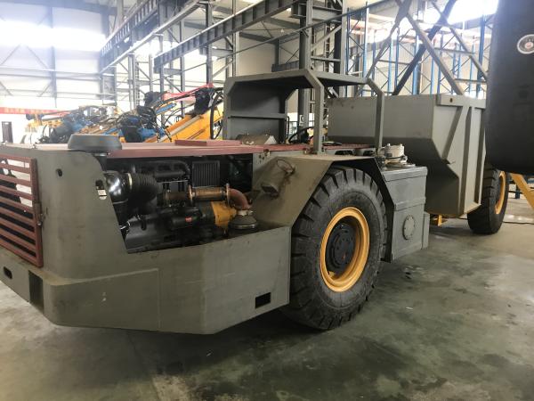Underground Mining Haul Truck , Automatic Loader Big Yellow Dump Truck