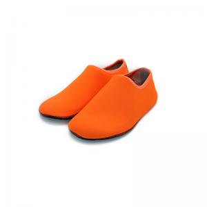 China Orange Light Weight Neoprene Beach Socks Neoprene Socks For Water Shoes supplier