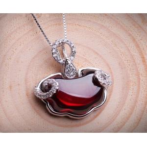 China Garnet lock pendant 925 sterling silver necklace, gemstone sterling silver jewelry supplier