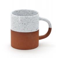 China 10oz Creative Ceramic Tea Coffee Mug Cup With Two-Color Handle on sale