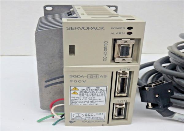 USED Yaskawa SGDA-04AS Servopack Servo Drive 0-230V 400W 2.6A 