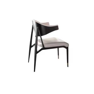 590*607mm Hotel Restaurant Furniture ODM Black And White Leather Dining Chairs With Arms
