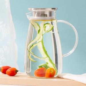 China Borosilicate Glass Iced Tea Pitcher 50 Oz Clear Hand Blown Glass Carafe With Lid supplier