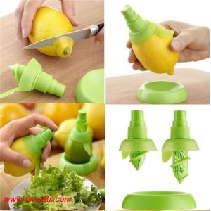China Lemon watermelon Juice Sprayer Citrus Spray Hand Fruit Juicer Squeezer Reamer Kitchen Tool supplier