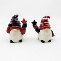 China Christmas Ceramic Holiday Kitchen And Table Santa Gifts Salt Pepper Shaker Set Festive Home Decor on sale