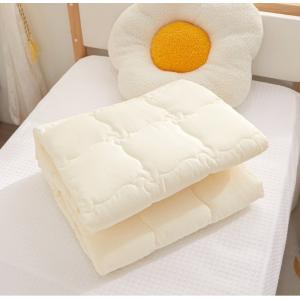 Summer Comfort Washable Quilt Gentle Cotton Fill for Baby-Soft Feel in Baby Care Room