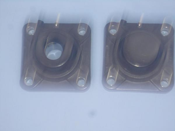 UCF 203のPOM /stainlessの鋼鉄軸受けに耐える忍耐の単位のプラスチック軸受ケーシングの単位のコンベヤー