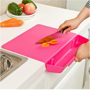 China Detachable Custom Plastic Cutting Boards Household With Vegetable Basket supplier