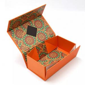 China Custom Design Magnetic Gift Box Paper For Clothing Scarf Perfume supplier