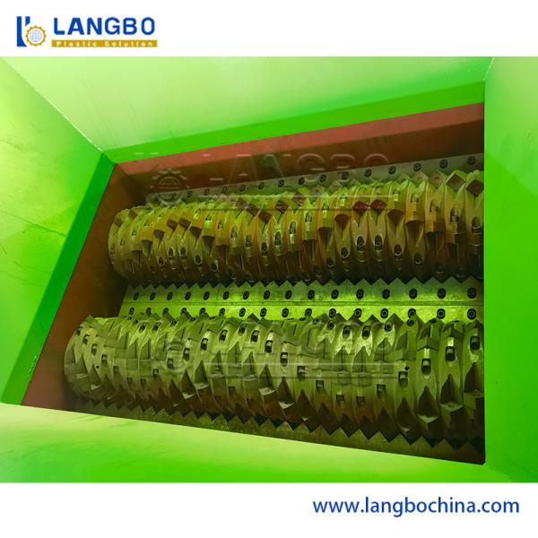 China Trituradora de plástico Desechos de plástico Reciclaje Trituradora Precios Máquina Trituradora de neumáticos Desmenuzadoras de chatarra wholesale