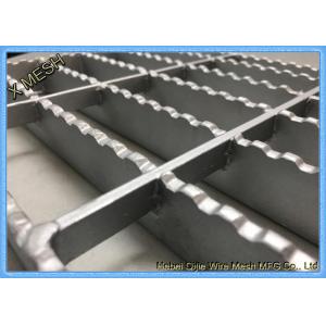 China Press Locked Galvanized Steel Grating Expanded Metal Mesh 40 X 100 Mm Pitch supplier