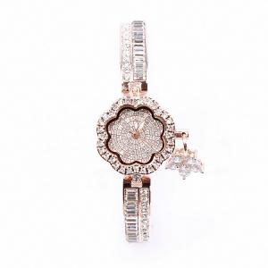 Petal Dial Women Quartz Wrist Watch Full Rhinestone Fashion Temperament Bracelet
