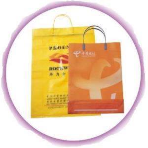 China Promotional Classic Hard Plastic Wine Bags With Reinforced Paper Card supplier