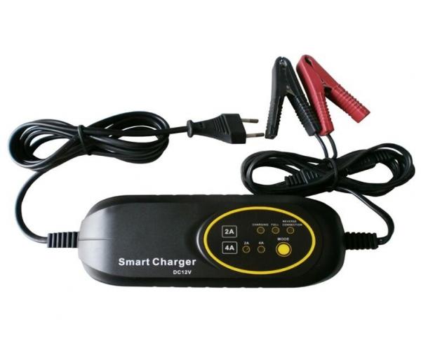 Digital Smart Car Battery Charger