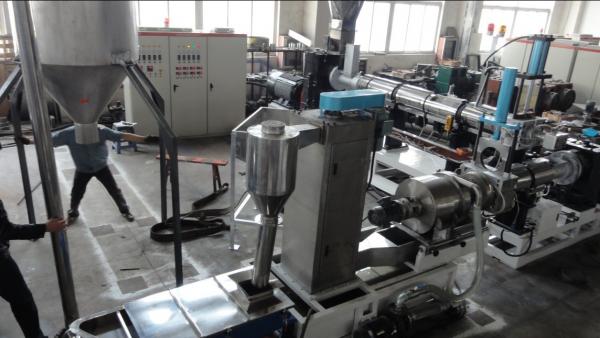 High Efficiency Plastic Bottle Recycling Machine For PE / HDPE / LDPE Waste
