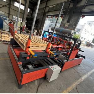 Paletes de madeira Blocos de máquinas de pregação Linha de montagem Equipamento Nailer Pallet Machine Para fazer paletes de madeira automática