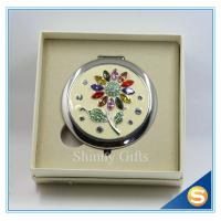 China Shinny Gifts Wholesale Colorful Rhinestones Flower Design Small Round Mirror on sale