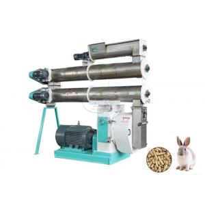 Easy Using Animal Feed Processing Machine Used For Chicken / Cattle / Pig
