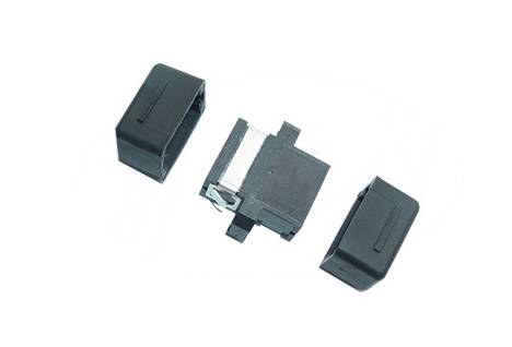 China A manutenção programada, flange completa preta Padrão Pegada 8/12/24 do milímetro retira o núcleo do adaptador da fibra ótica MTP com 2 tampões de poeira supplier