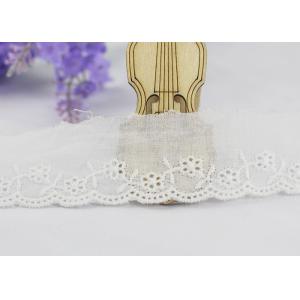 China Embroidered Cotton Eyelet Lace Trim Broderie Anglaise Scallop Tape For Baby Suits supplier