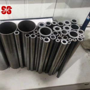 China Seamless Precision Tube in High Tolerance and Grade Control Free Samples for sale
