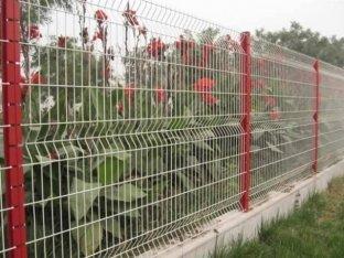 Wire Mesh Fence Panel (Factory),Low Carbon Steel Wire PVC Coated Fencing Wire Mesh