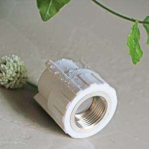 China PVC Auxiliary Components Direct Inner Screw Straight Threaded Inner Joint White supplier