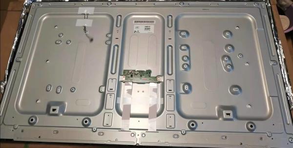 450cd/M2 RGB FHD 51PPI Square Lcd Panel 43