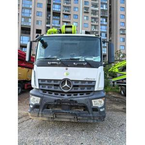 China 中古コンクリートポンプ車 Zoomlion 62メートル ベンツシャーシ搭載 大型建設現場向け 4軸 グリーンとグレー wholesale
