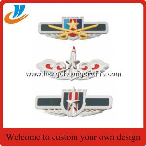 China Custom Wholesale/Metal/Button/Pin/Tin/Police/Military pin badge supplier