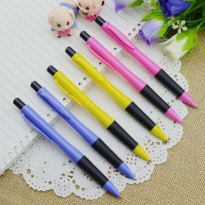 China HOT plastic promotional pen,cheap advertising ballpoint pen,hotel fountain ball pen supplier