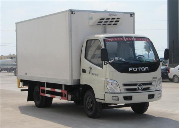 FOTON 6 Wheels small Refrigerated Box Truck , 3 Tons Refrigerator Freezer Truck