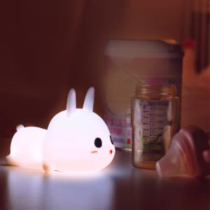 China Colorful LED Animal Silicone Night Light 1200mAh Battery Powered supplier