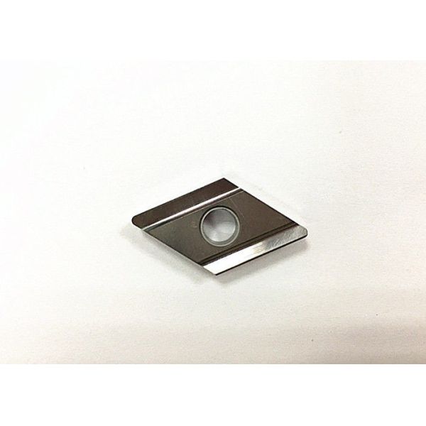 Insertores de torneado de cermet sin recubrimiento para el mecanizado de acero al carbono / acero aleado DNGG1504