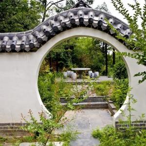 China Beautiful Roof Design Garden China Clay Tiles For Moon Gate supplier