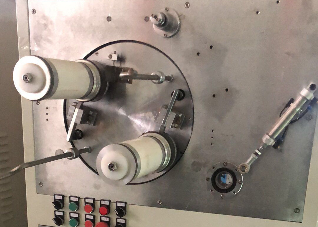 China Durabilidade automática de duplicação do alto densidade da mudança do rolo da máquina do fio do CNC supplier