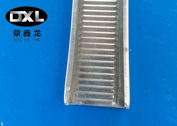 Good Flexibility Structural Steel Studs Shock Resistant Environmental Friendly