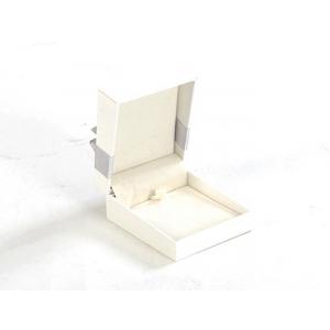 China Recyclable Rigid Cardboard Gift Boxes  Empty Cardboard Gift Boxes With Lid supplier