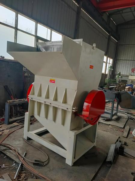220.00cm * 210.00cm * 220.00cm Package Size Plastic Crusher with 9 Rotating Blades