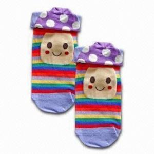 China Custom desig, color 3-D  Jacquard Children's Cotton Socks supplier