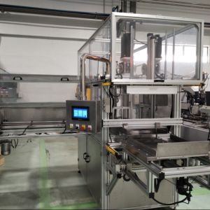 China Máquina automática de embalaje de botellas 500-800pcs/h con pantalla táctil de 7 pulgadas supplier