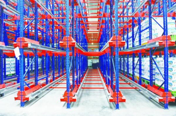 High Accessing Rate Radio Shuttle Racking , High Load Pallet Runner System