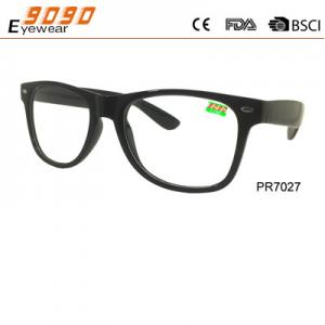 China Unisex fashionable plastic reading glasses , made of plastic ,suitable for men and women supplier