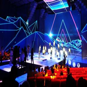 China IP65 Outdoor Rental LED Display High Brightness Waterproof 1920Hz For Stage Show supplier