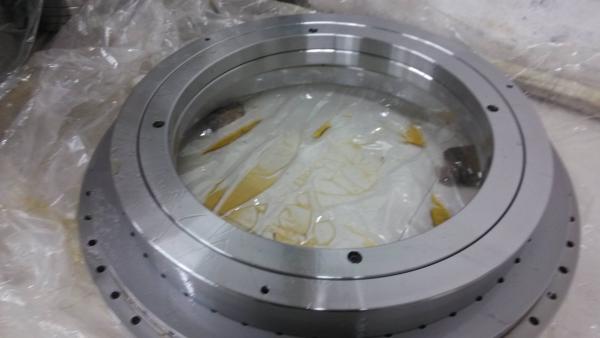 XR820060 crossed taper roller bearings