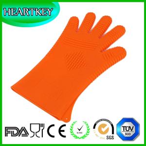 China RENJIA silicone heat resistant grilling bbq glove silicone heat resistant baking gloves si supplier