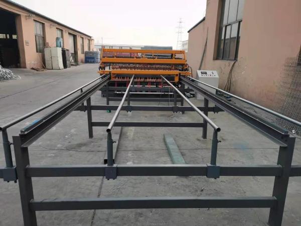 Numerical Control 4KW 40PCS Fence Mesh Welding Machine