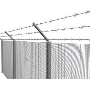 China 4.5mm Prision Concertina Razor Wire Fence PVC Coated Wire Mesh Fence Anti Acid supplier