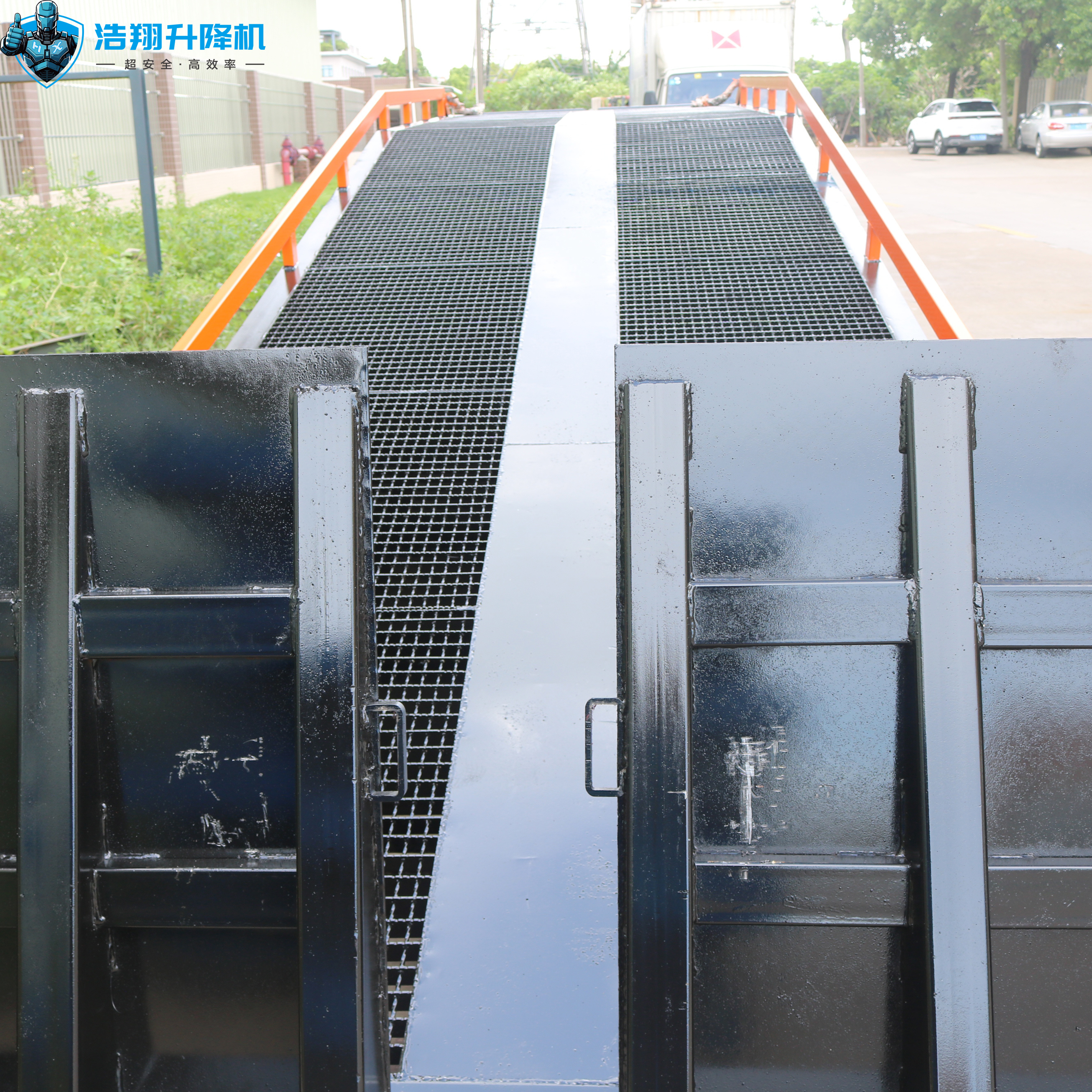 China High Quality Factory Price 10 T Hydraulic Ramp Loading Mobile Loading Yard Ramp wholesale