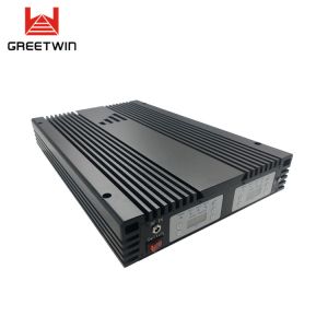 China Le propulseur 20dBm quatre de signal de téléphone portable d'usine réunissent 900/1800/2100/2600MHz supplier